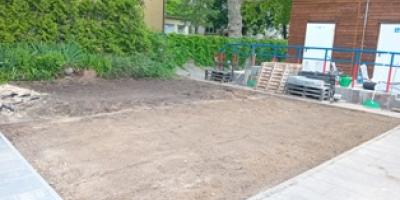 W VII LO powstał ogród sensoryczny