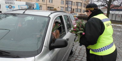 Akcja "Nie ma kwiatów dla piratów" 8 marca - Reportaż