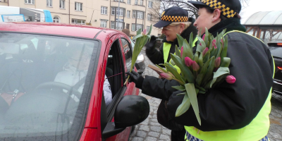 Akcja "Nie ma kwiatów dla piratów" 8 marca - Reportaż