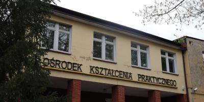 Uczniowie będą się szkolić na turbinach i solarach. Zakupi je EcoGenerator
