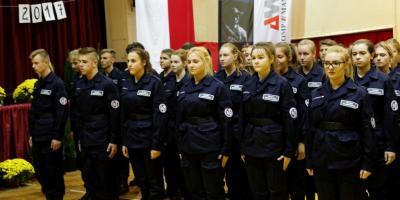 Pasowanie uczniów klas mundurowych w VII LO