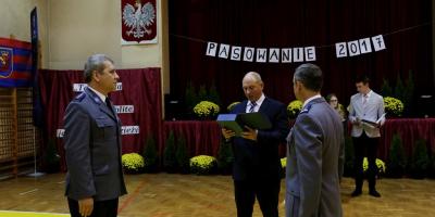 Pasowanie uczniów klas mundurowych w VII LO