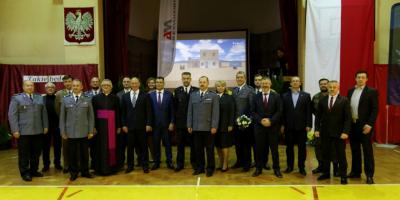 Pasowanie uczniów klas mundurowych w VII LO