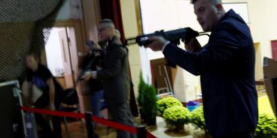 Pasowanie uczniów klas mundurowych w VII LO
