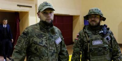 Pasowanie uczniów klas mundurowych w VII LO