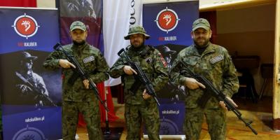 Pasowanie uczniów klas mundurowych w VII LO