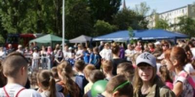 XVI Bieg Dąbski i Ekofestyn w ZS Nr 2 - Relacja