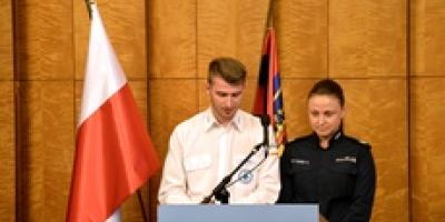 „Świadomi – Niezatapialni” - Relacja z debaty
