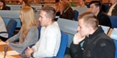 O przemocy bez stereotypów - Debata pokoleń - Rozmowa
