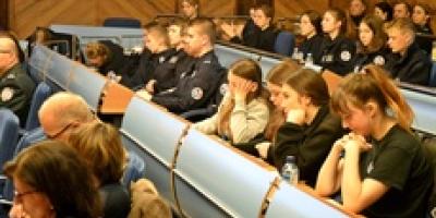 „Świadomi – Niezatapialni” - Relacja z debaty